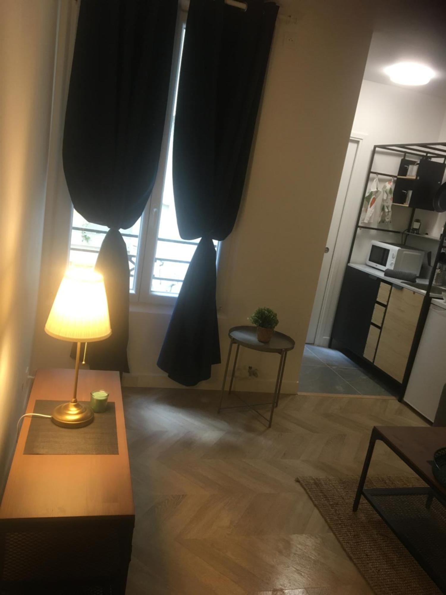 Apartment Tour Eiffel
