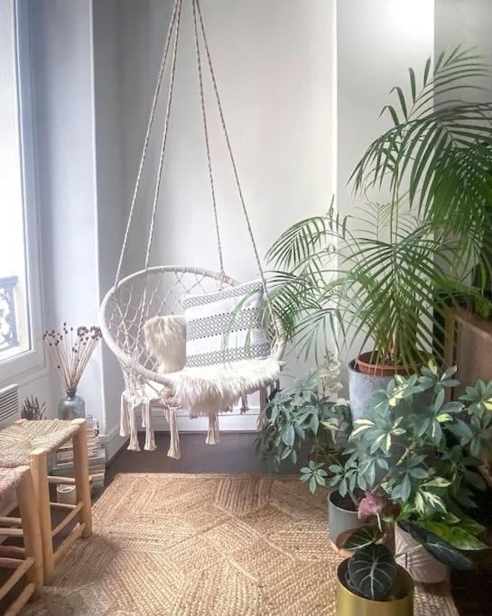Arty & Charming Le Marais Apartment