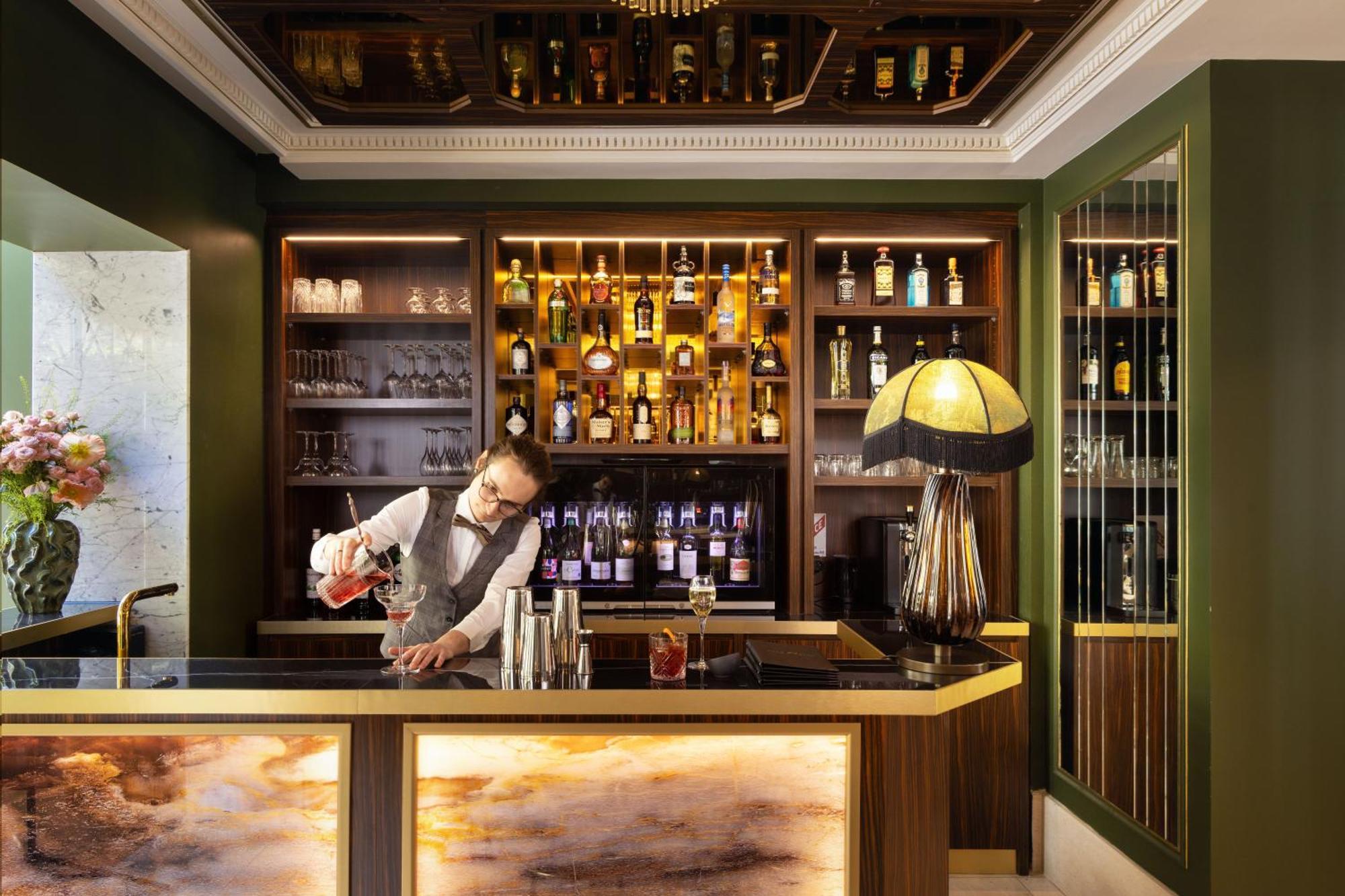 Lord Byron Hotel 4*