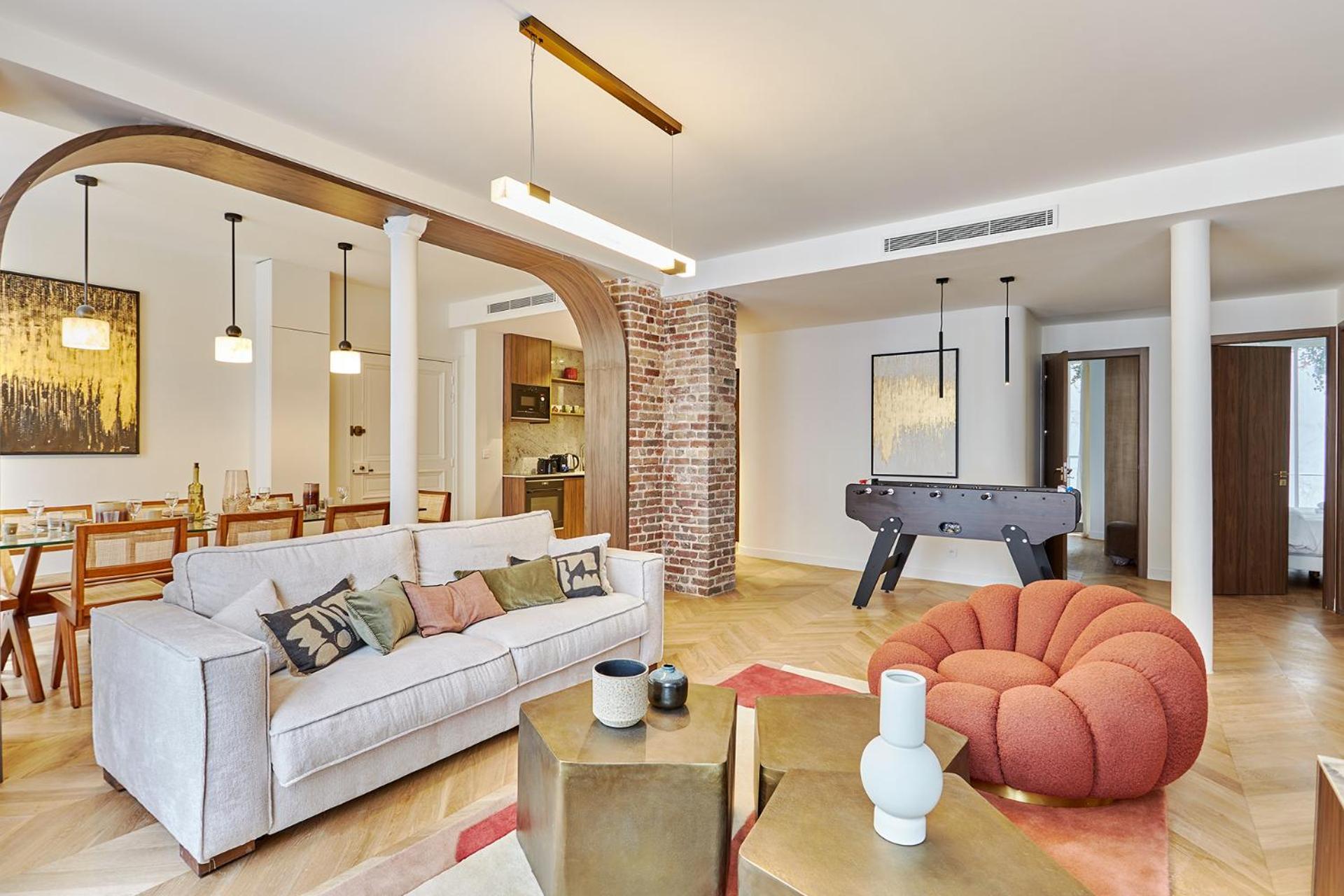 Exceptional 3 Bedrooms Heart Of By Prestige Apartment