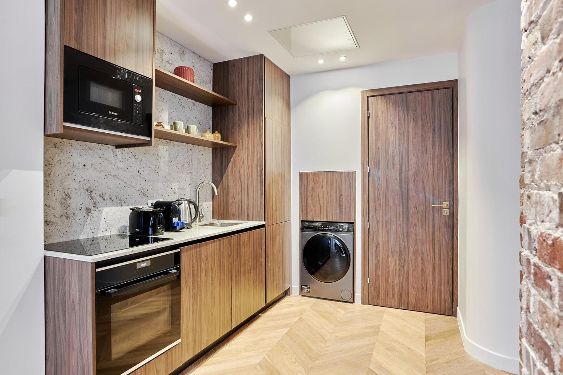 Apartment Exceptional 3 Bedrooms Heart Of By Prestige