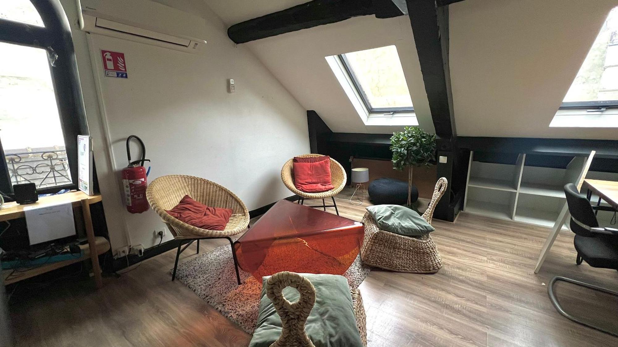Superbe Maison Pres Du Sacre Coeur Homestay