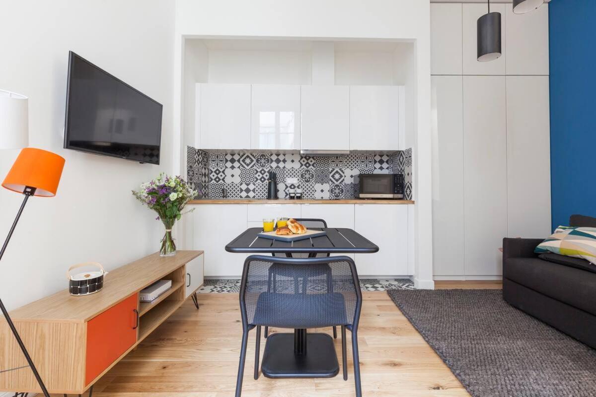 Center - Stylish Apt In Le Marais Ideal For 4! * Paris