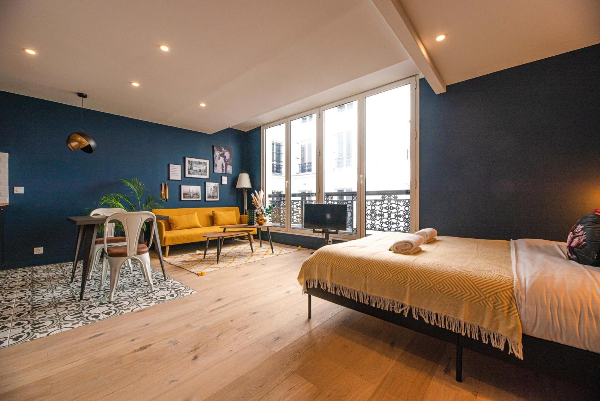 Monsieur Pigalle Paris