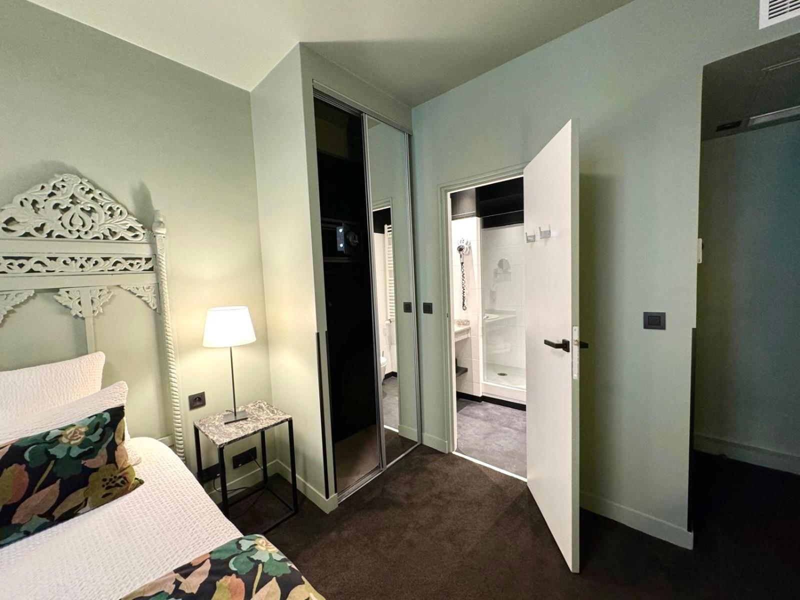 Nicolo - Tour Eiffel Hotel Paris