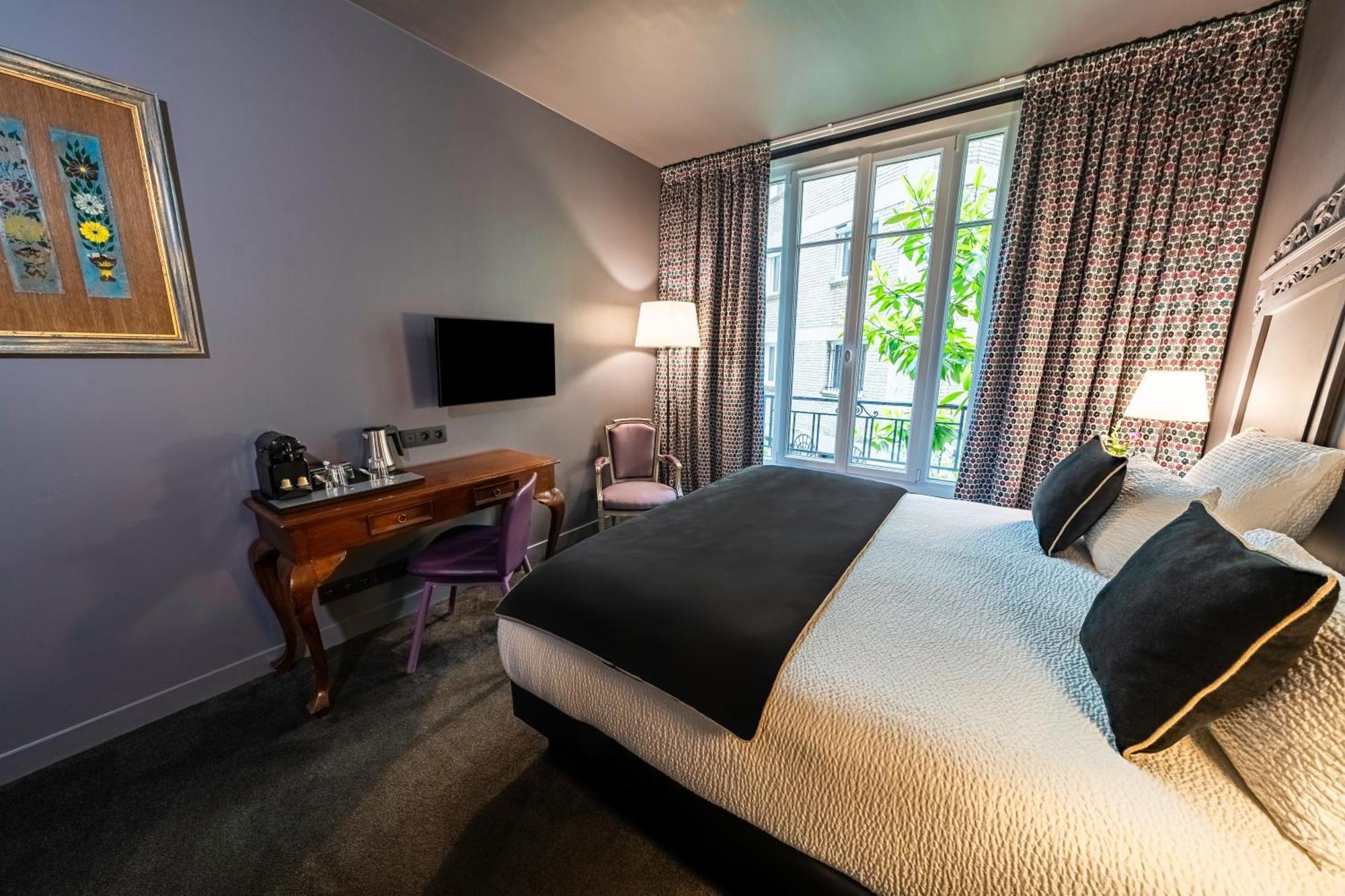 Nicolo - Tour Eiffel Hotel 3*