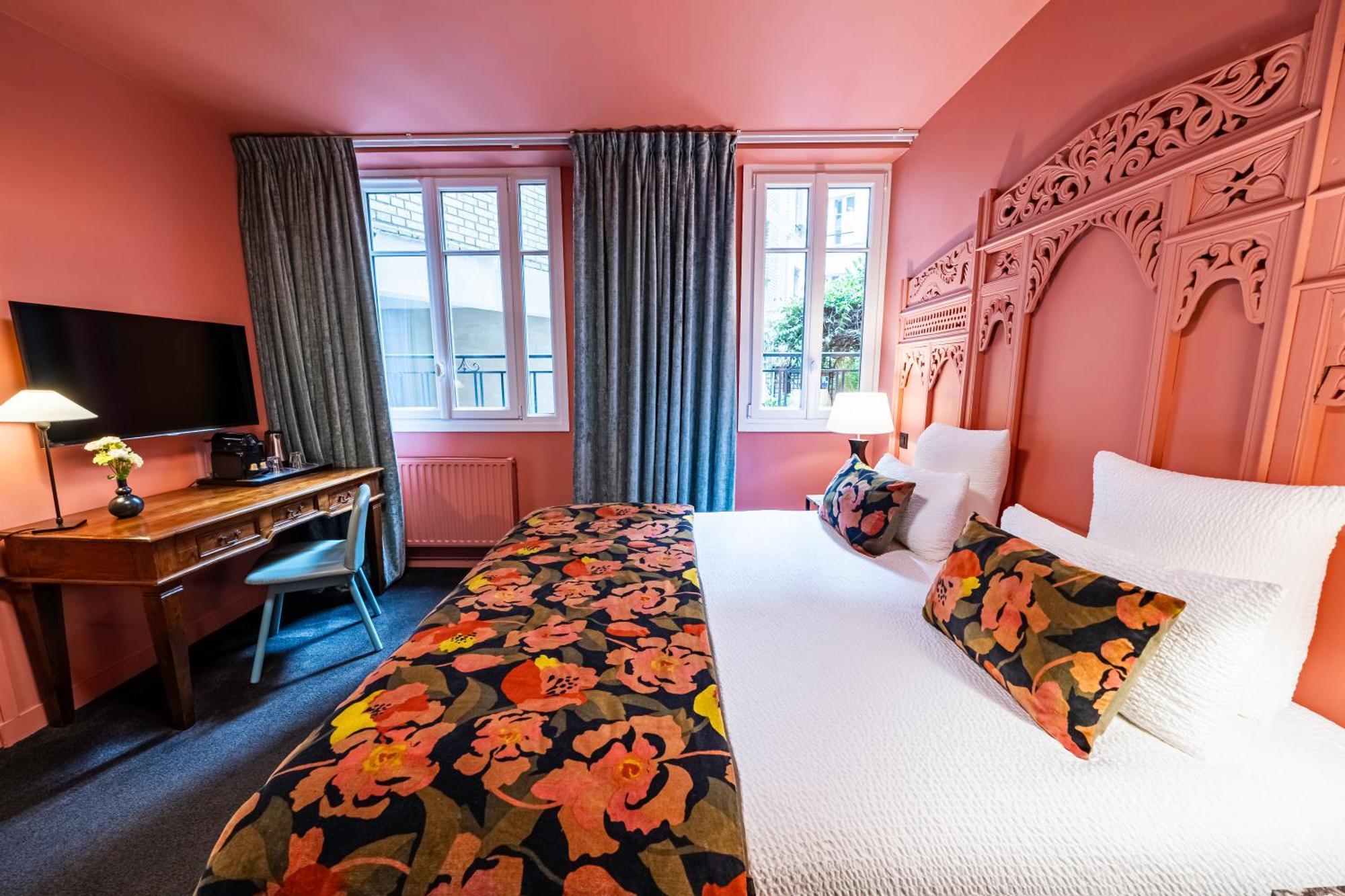 Nicolo - Tour Eiffel Hotel Paris