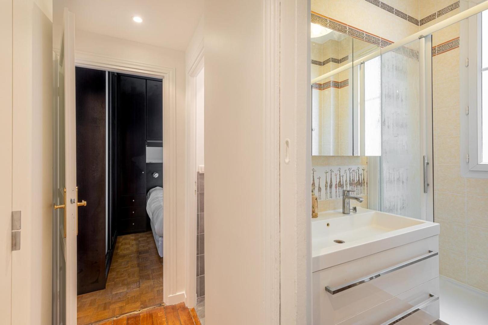 Guestready - Vibrant Et Confortable A Montparnasse Apartamento Paris