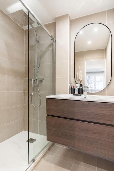 Apartment A French Chic In Victor Hugo Paris