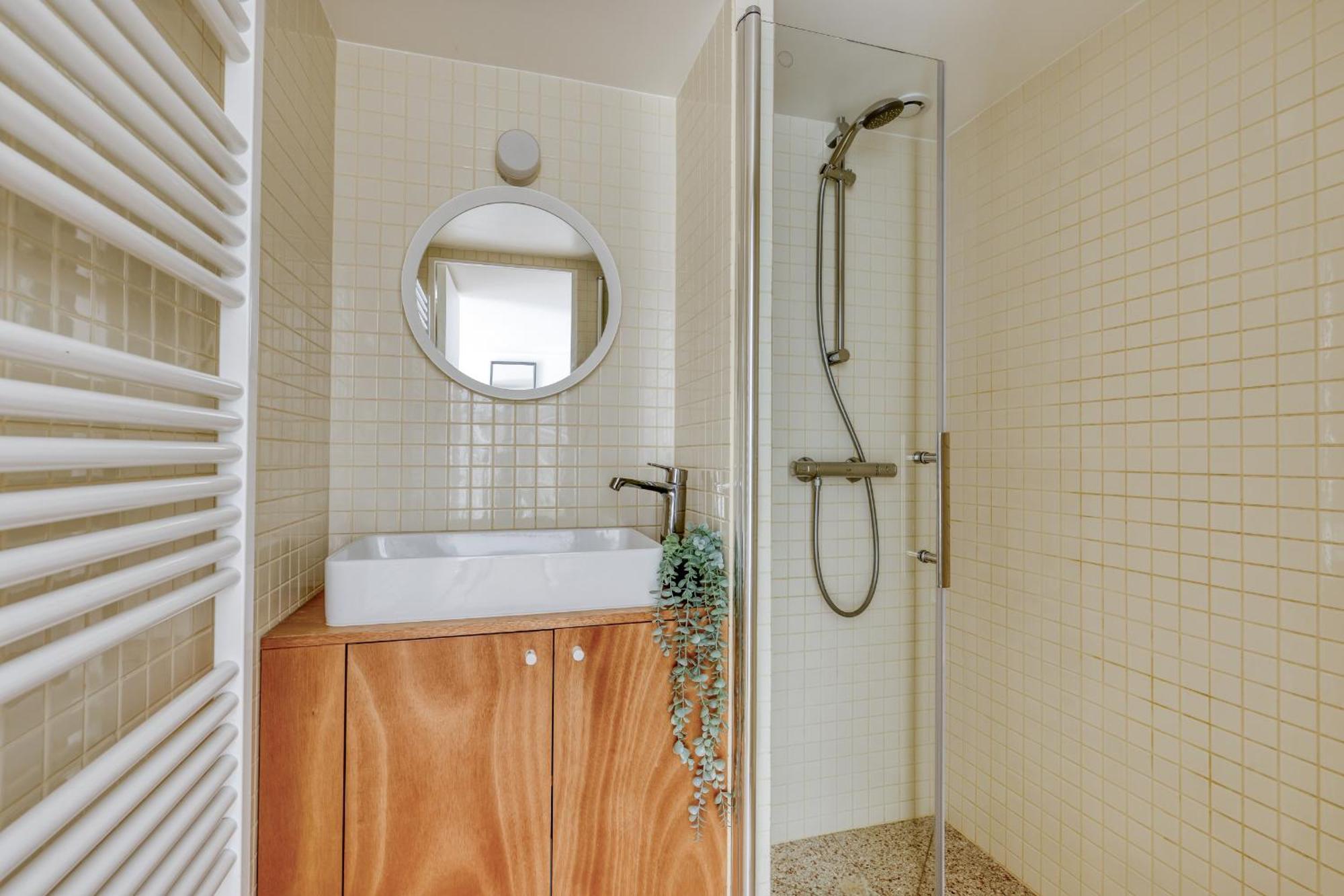 Les De Montmartre - Secret Courtyard Apartment Paris
