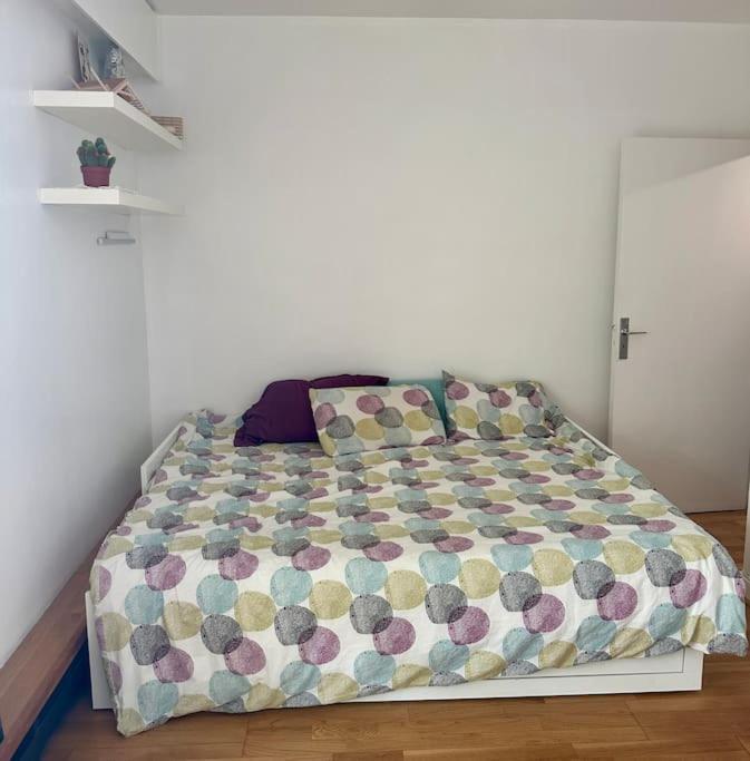 Apartment Charmant Studio, Central *