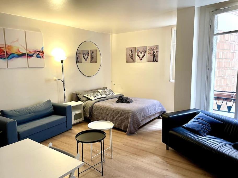 Anthony's Apartment *