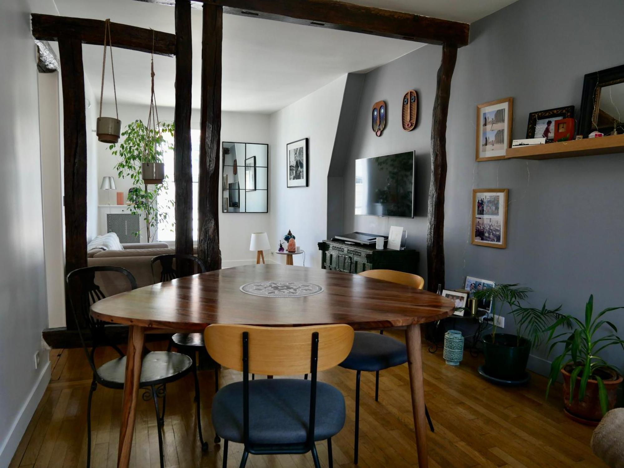 Apartment Amazing 1 Bedroom At Abbesses