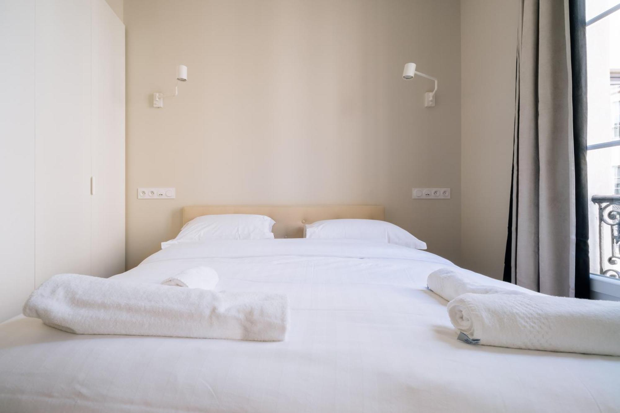 Stunning 1 Bedroom In Paris