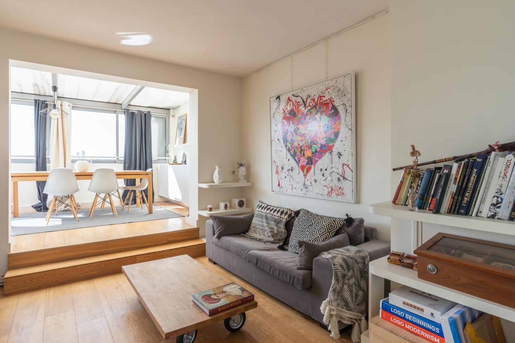 Breathtaking 2bd Roof-top Patio 19e! *