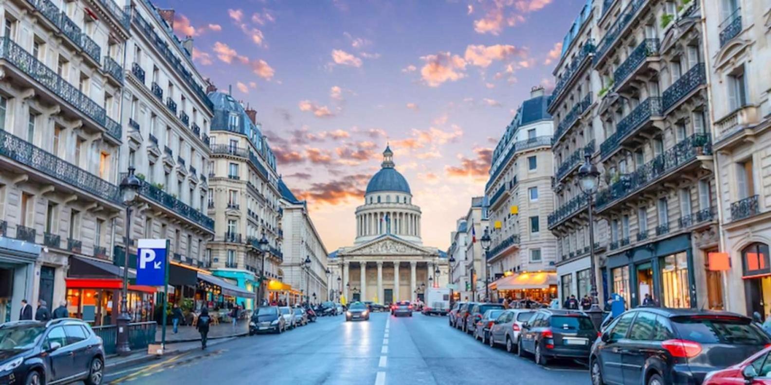 5e Arr Place Saint Michel Apartment Paris