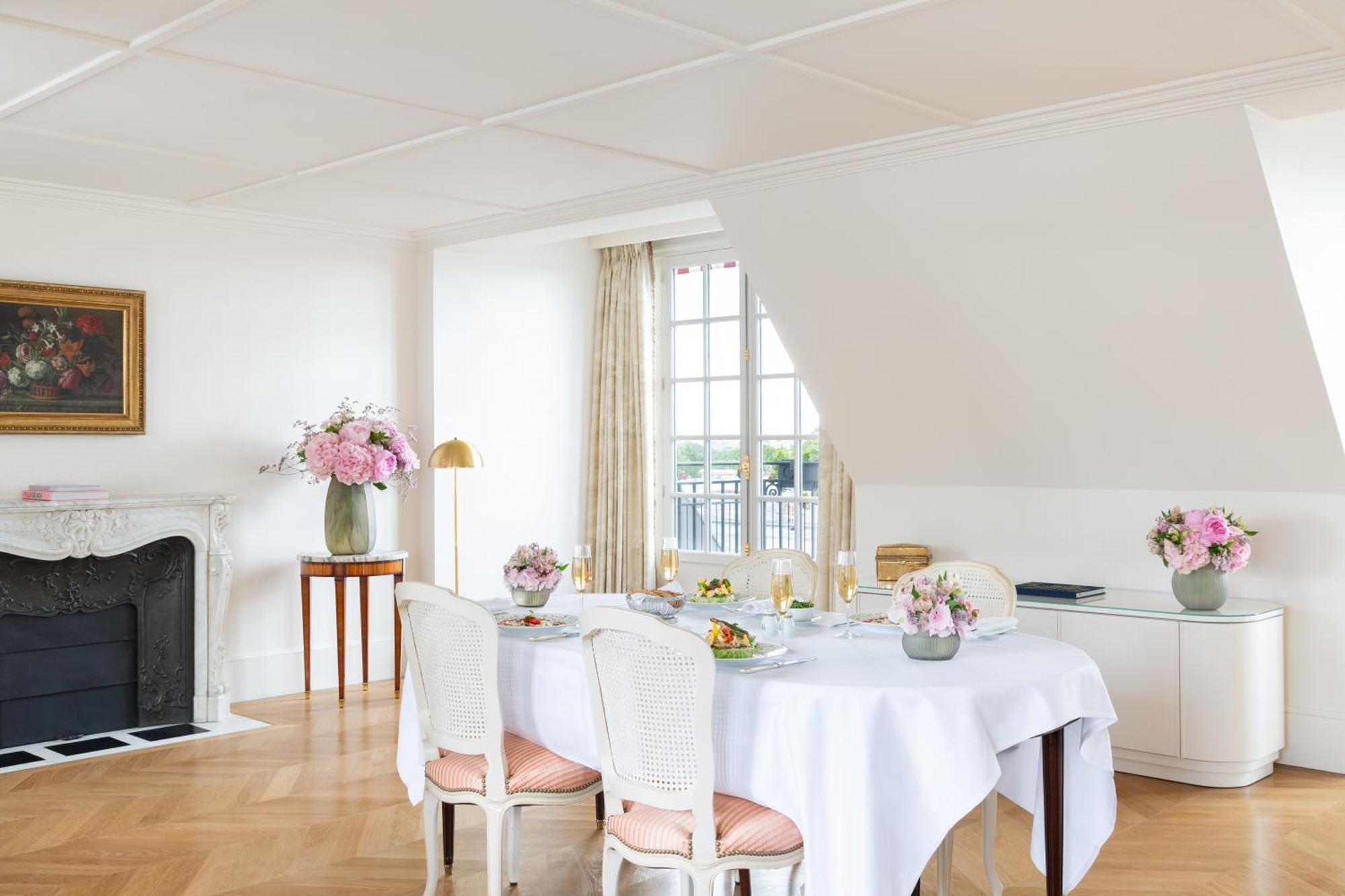 Le Bristol Paris, Oetker 5*