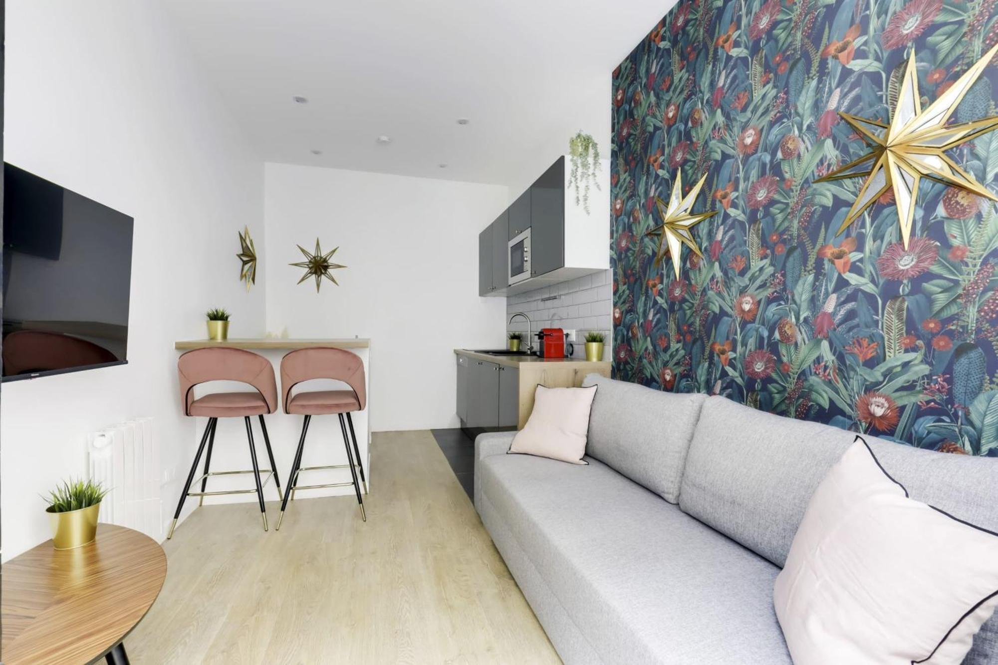 Renovated And Bright Street Side Apartment Paris