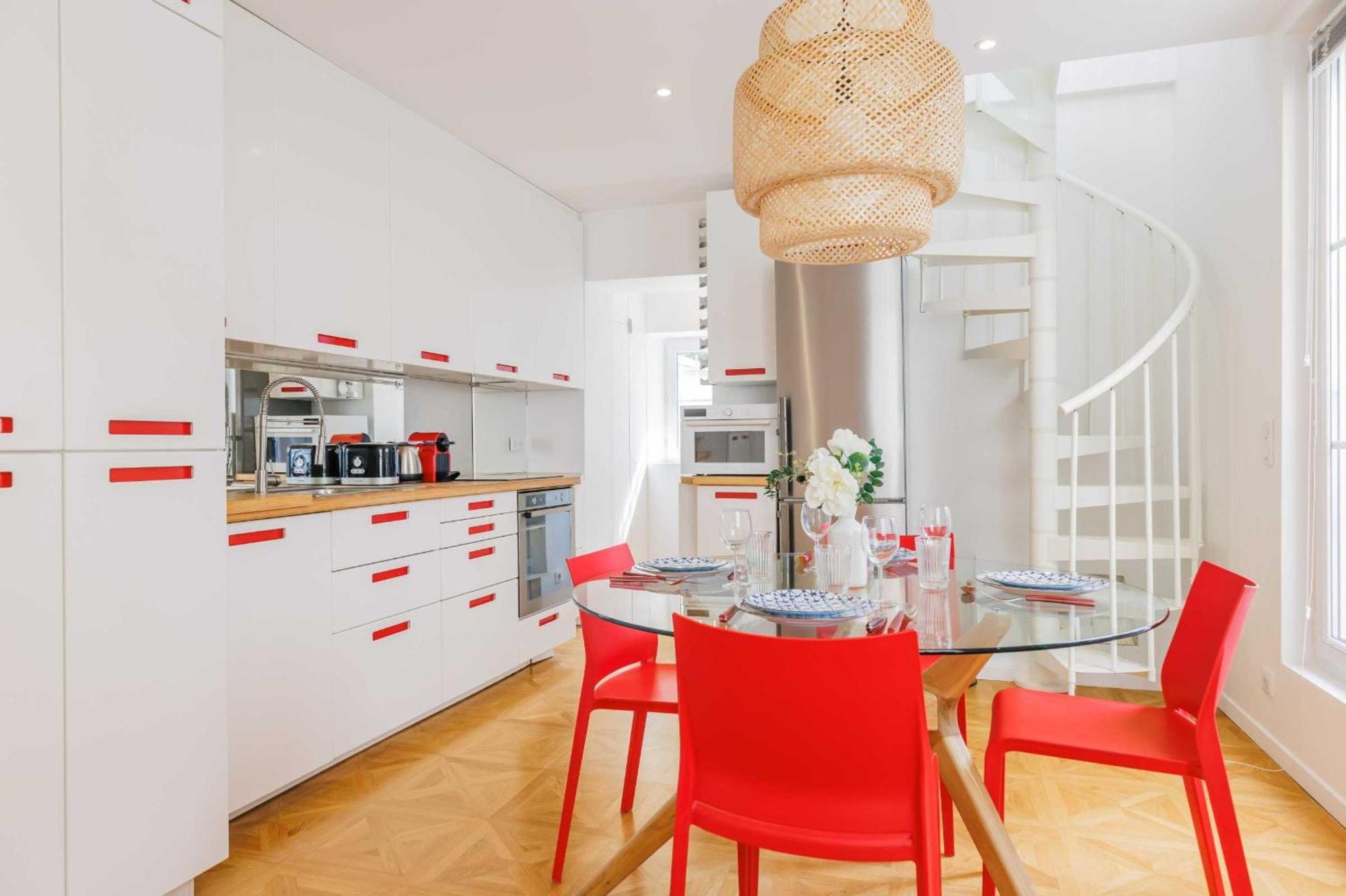 1 Bdr -4p 16th Near Trocadero Apartment *
