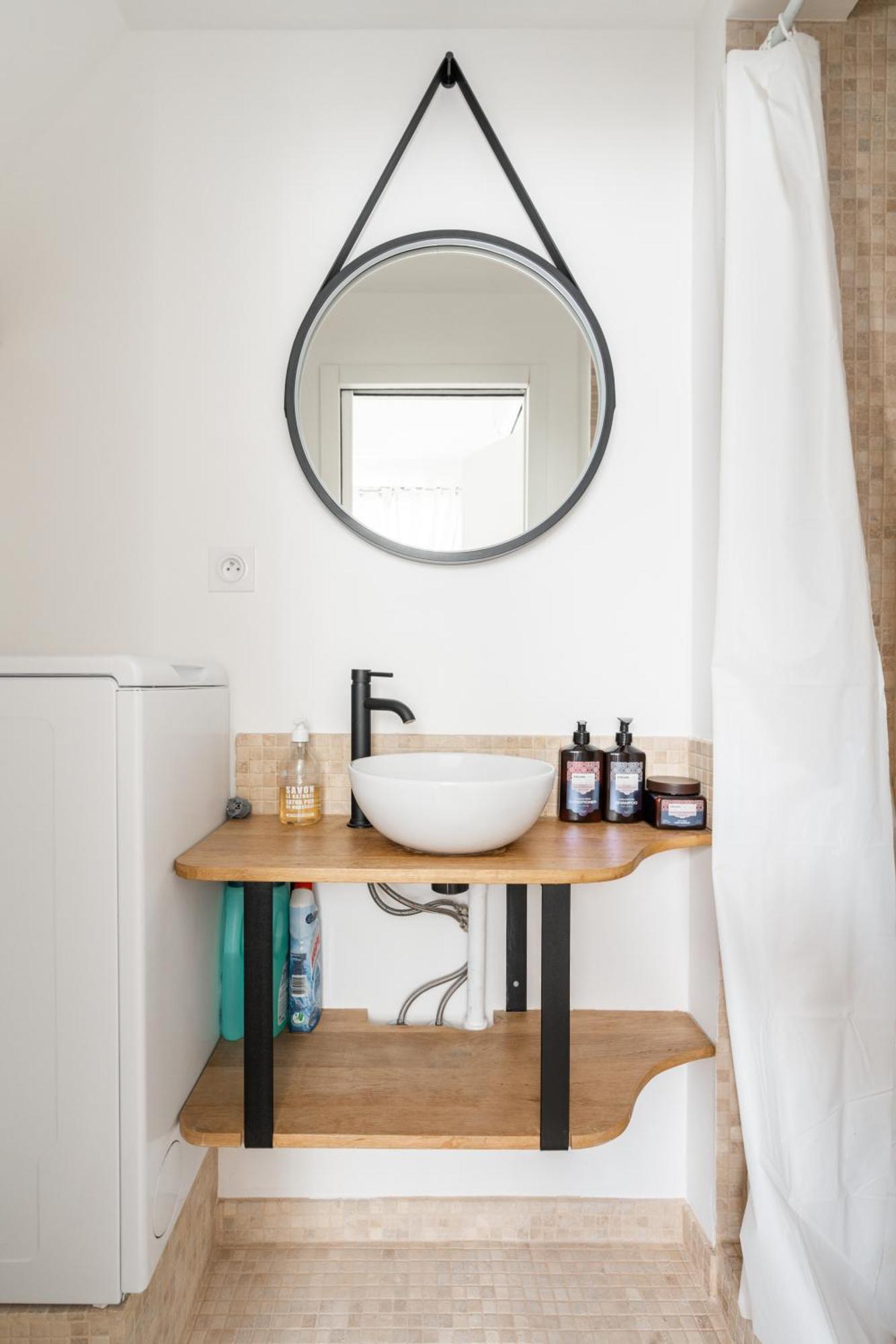 A Cosy Near Trocadero Apartment *