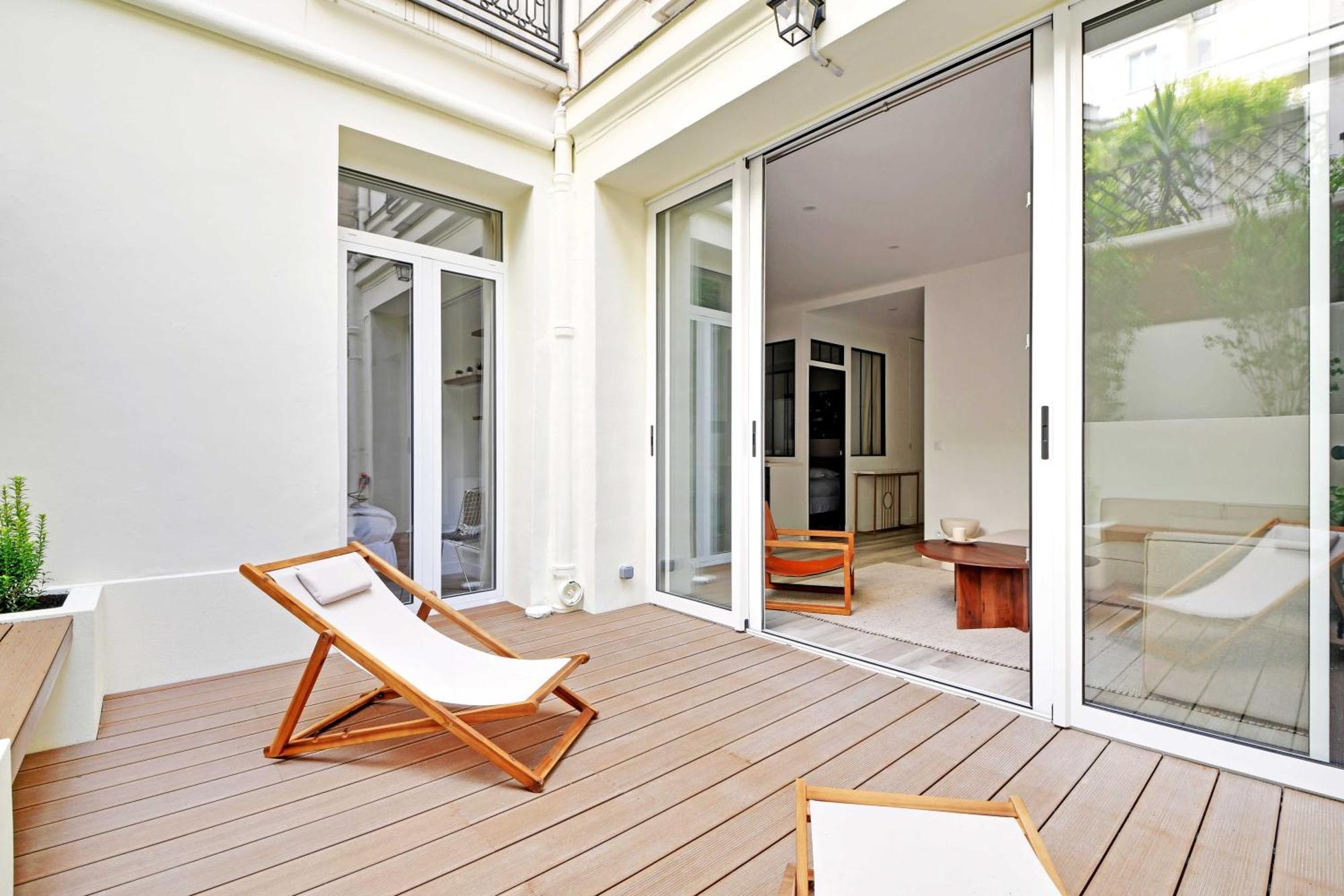 Appartement Charming With Patio - 2bd4p - Monceau Park Paris