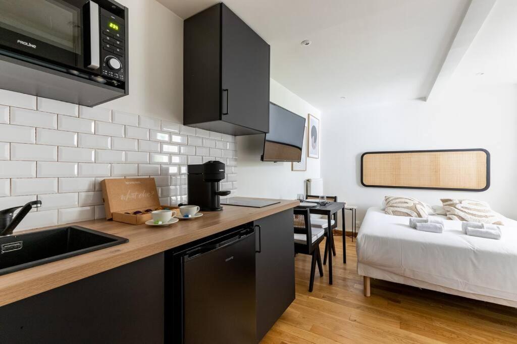 Appartement Montparnasse Rue De Rennes Charming 2p Paris