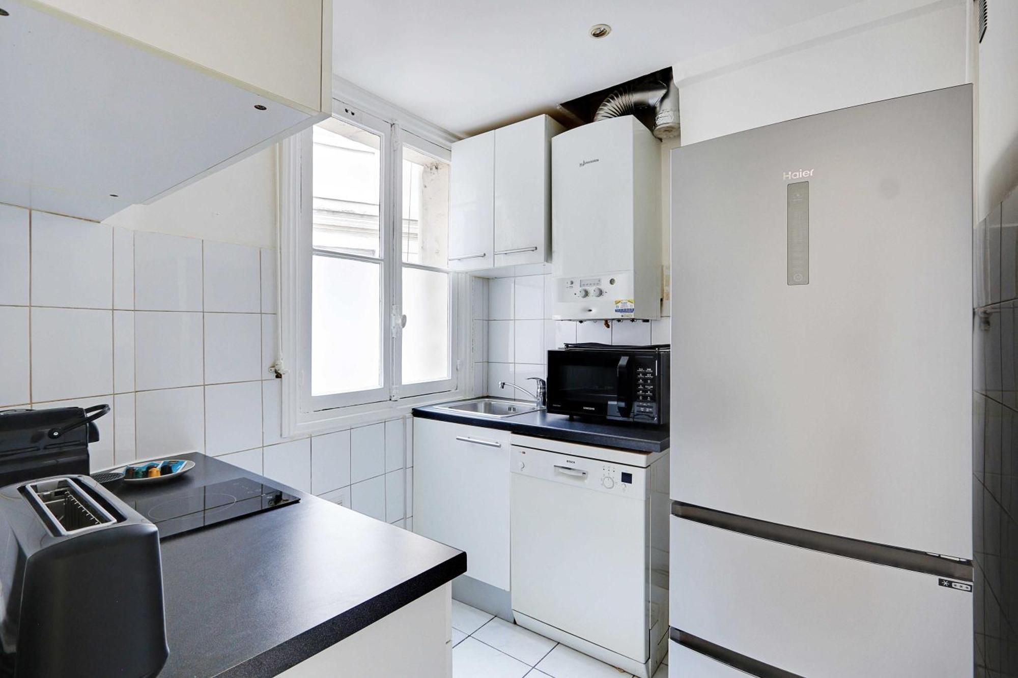Apartment Peaceful 2br-4p - Arc De Triomphe