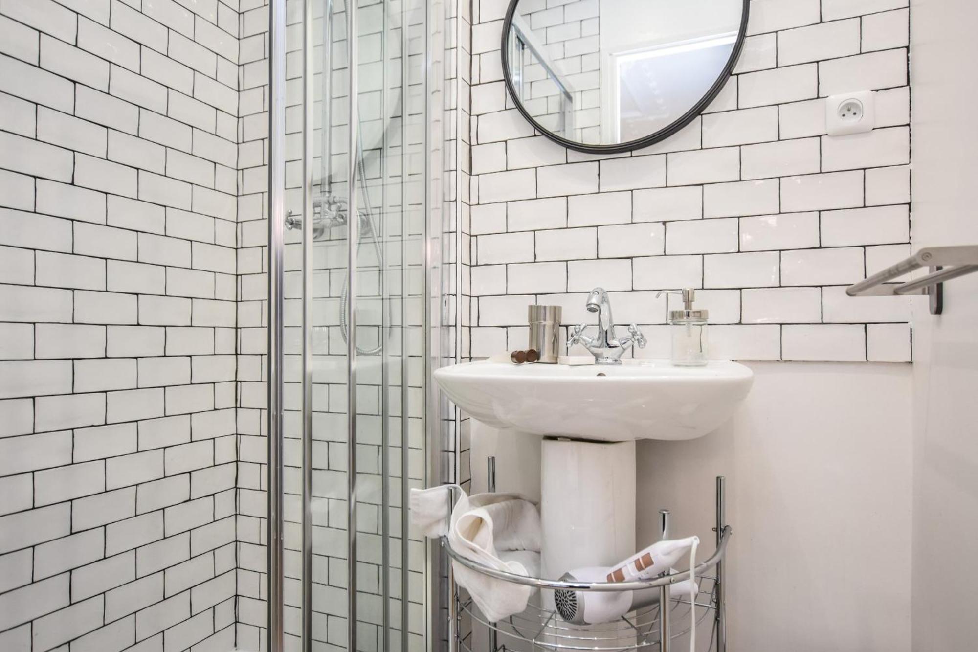 Appartement Chic - 3br-8p - Gare De L'est *