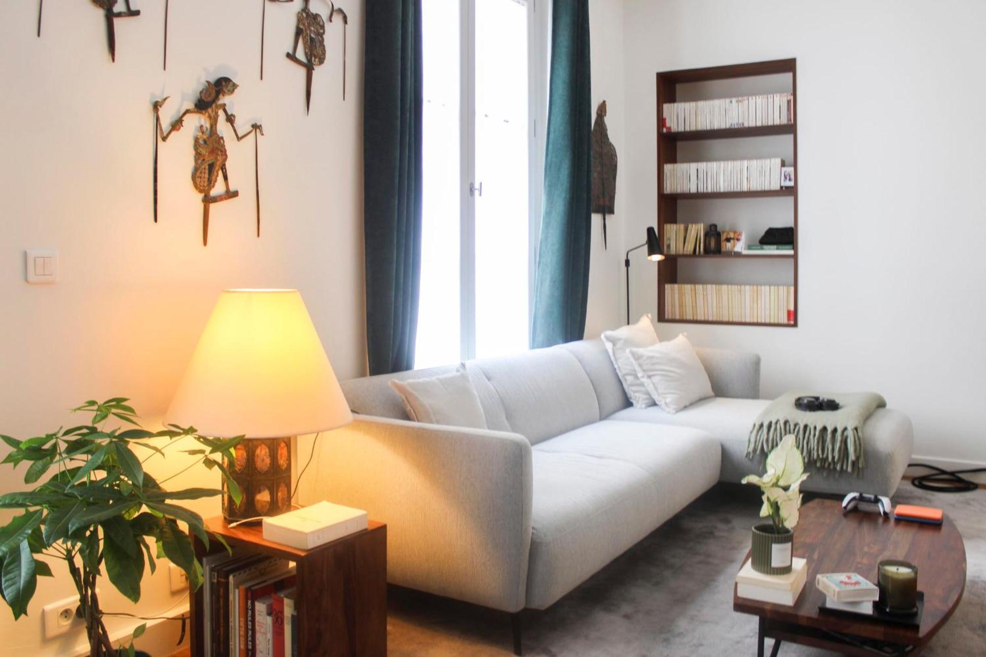 Charming 2-bedroom In The 16