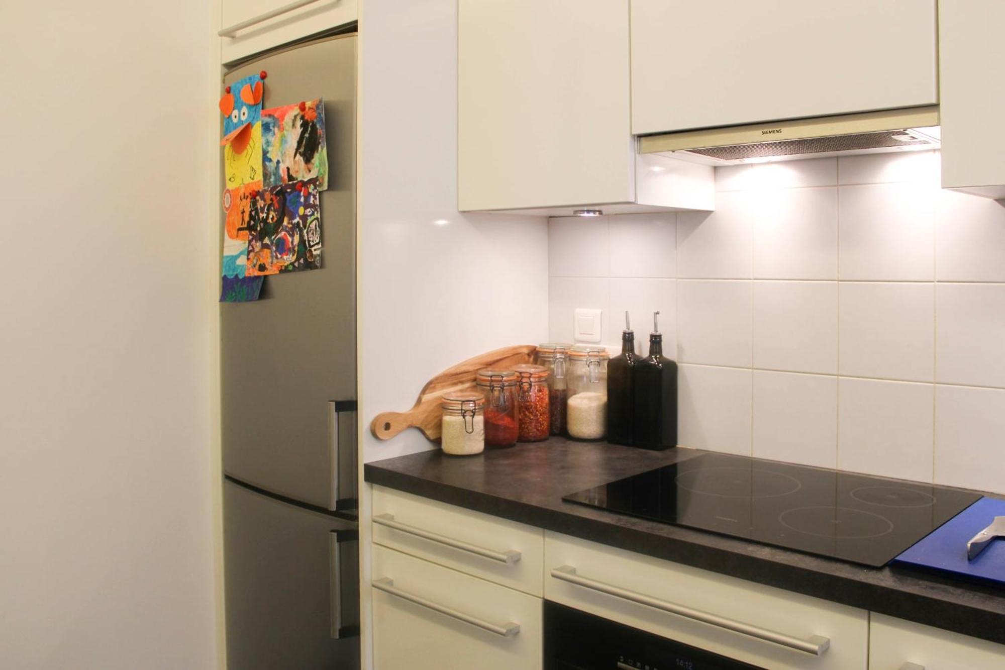 Charming 2-bedroom In The 16 Apartment