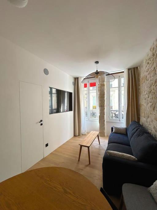 Apartment Louvre -notre Dame 2bd, 2bath Ac *