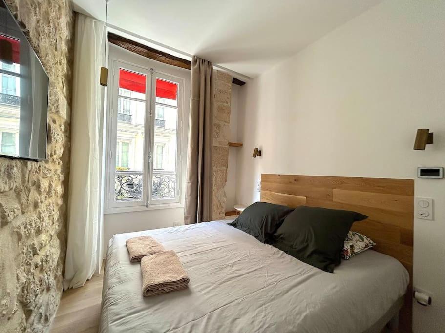 Apartment Louvre -notre Dame 2bd, 2bath Ac *