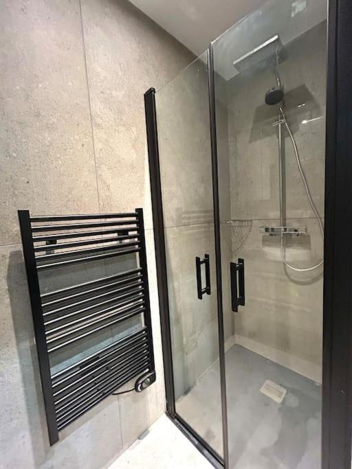 Louvre -notre Dame 2bd, 2bath Ac Apartment Paris