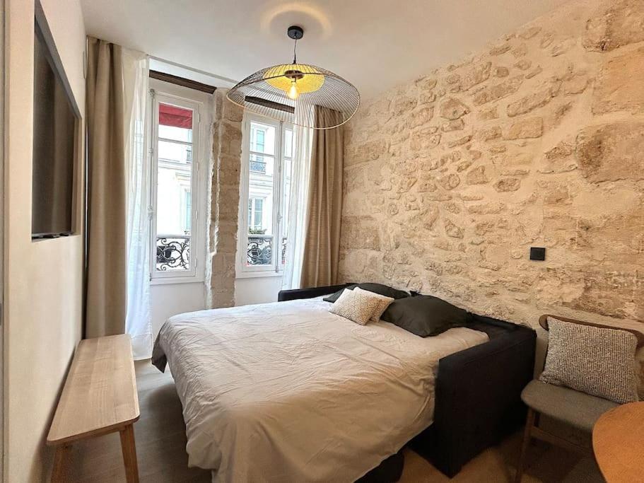 Apartment Louvre -notre Dame 2bd, 2bath Ac Paris