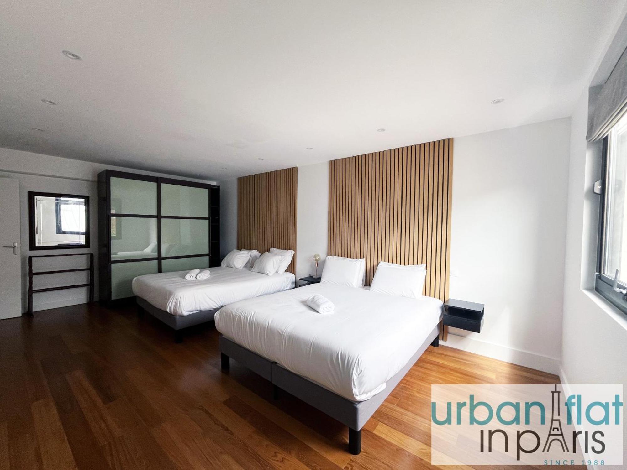 Urban Flat 168 - Spacious 1-bedroom In Paris