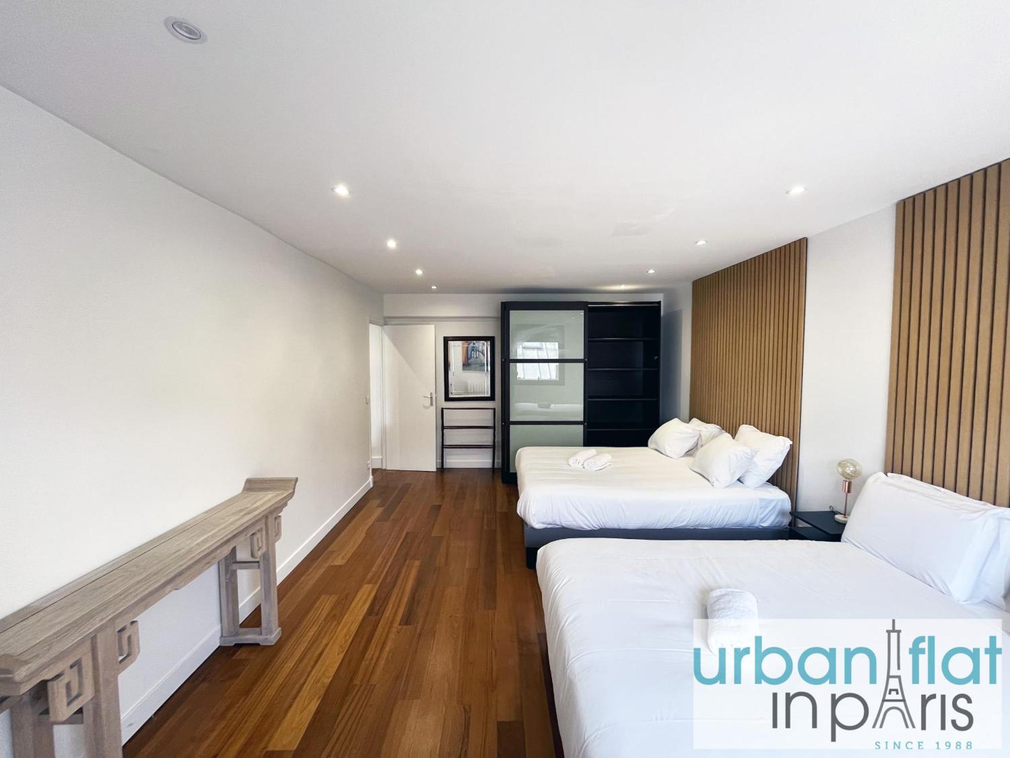 Urban Flat 168 - Spacious 1-bedroom In * Paris