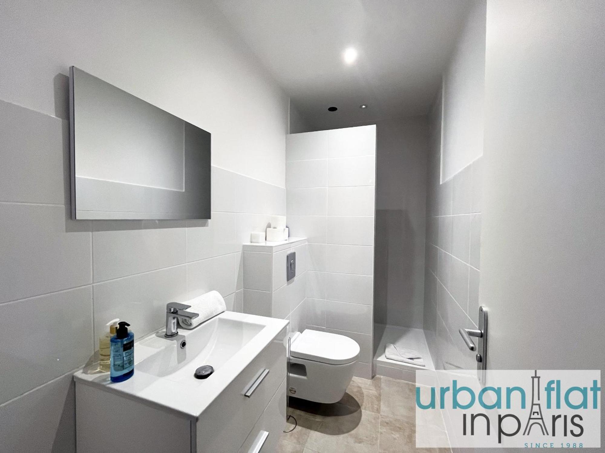 Urban Flat 168 - Spacious 1-bedroom In Appartement *
