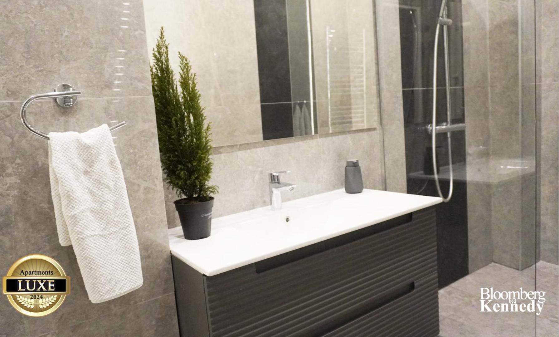 New! Luxury Passy-kennedy In Front Of Eiffel Tower Apartamento Paris