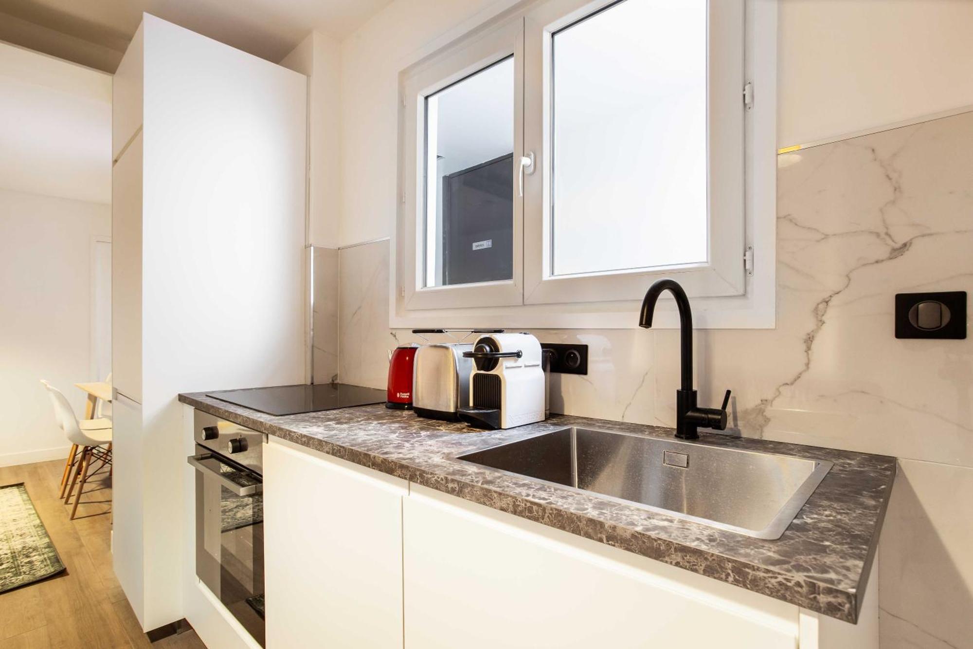 Elegant - 2bd - 8p - Eiffel Tower Hébergement de vacances *