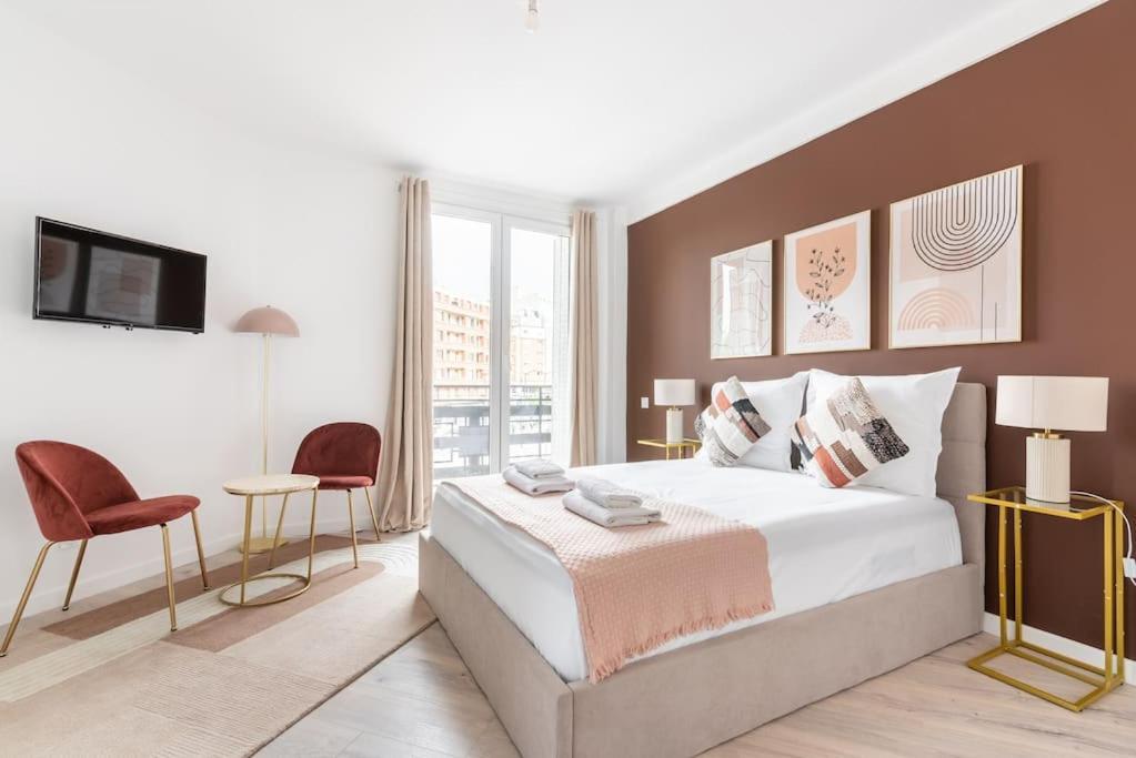 Lumineux Est -ii Appartement