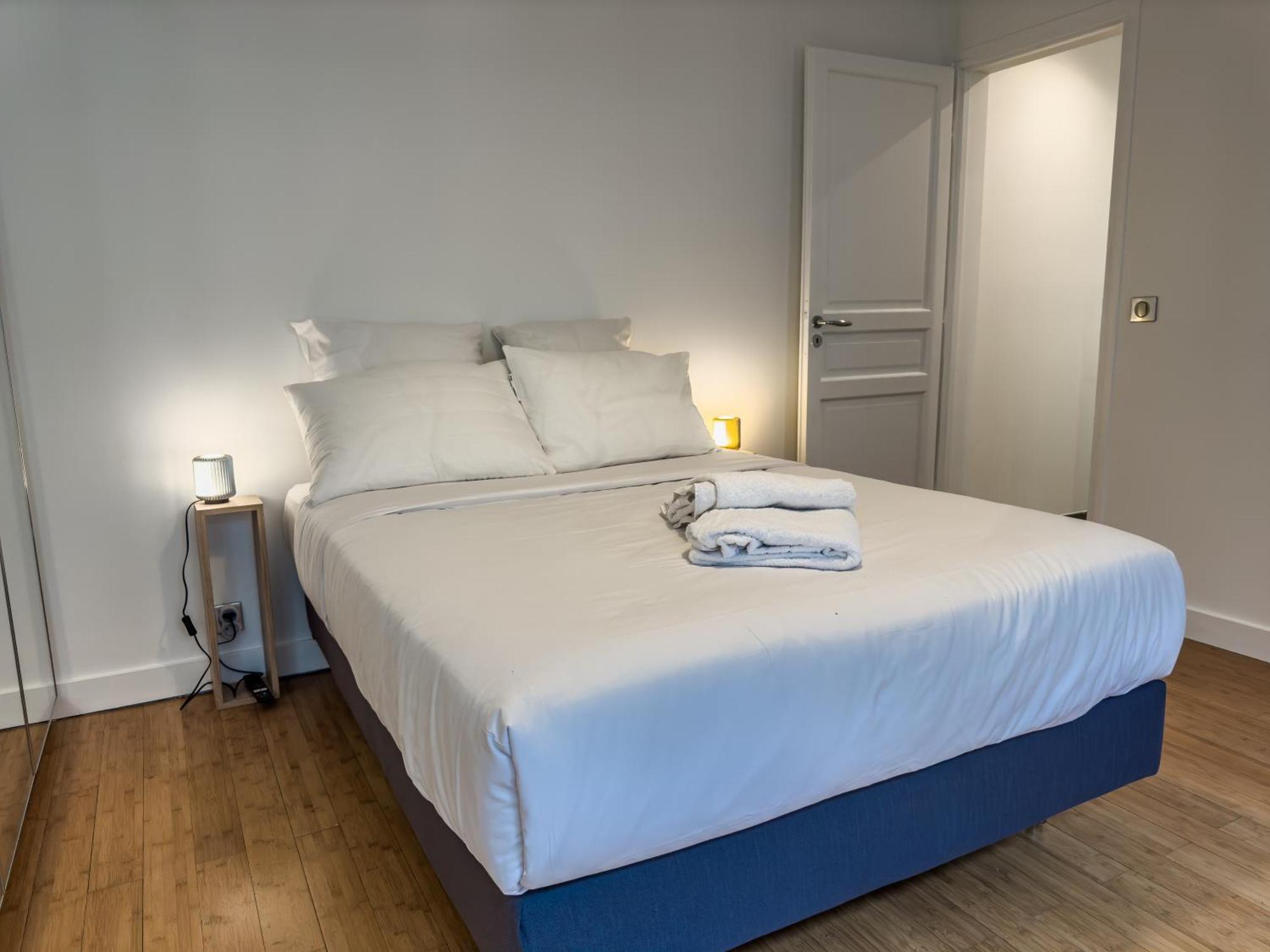 Penbed - Concorde Champs Elysees- 3 Pieces Paris
