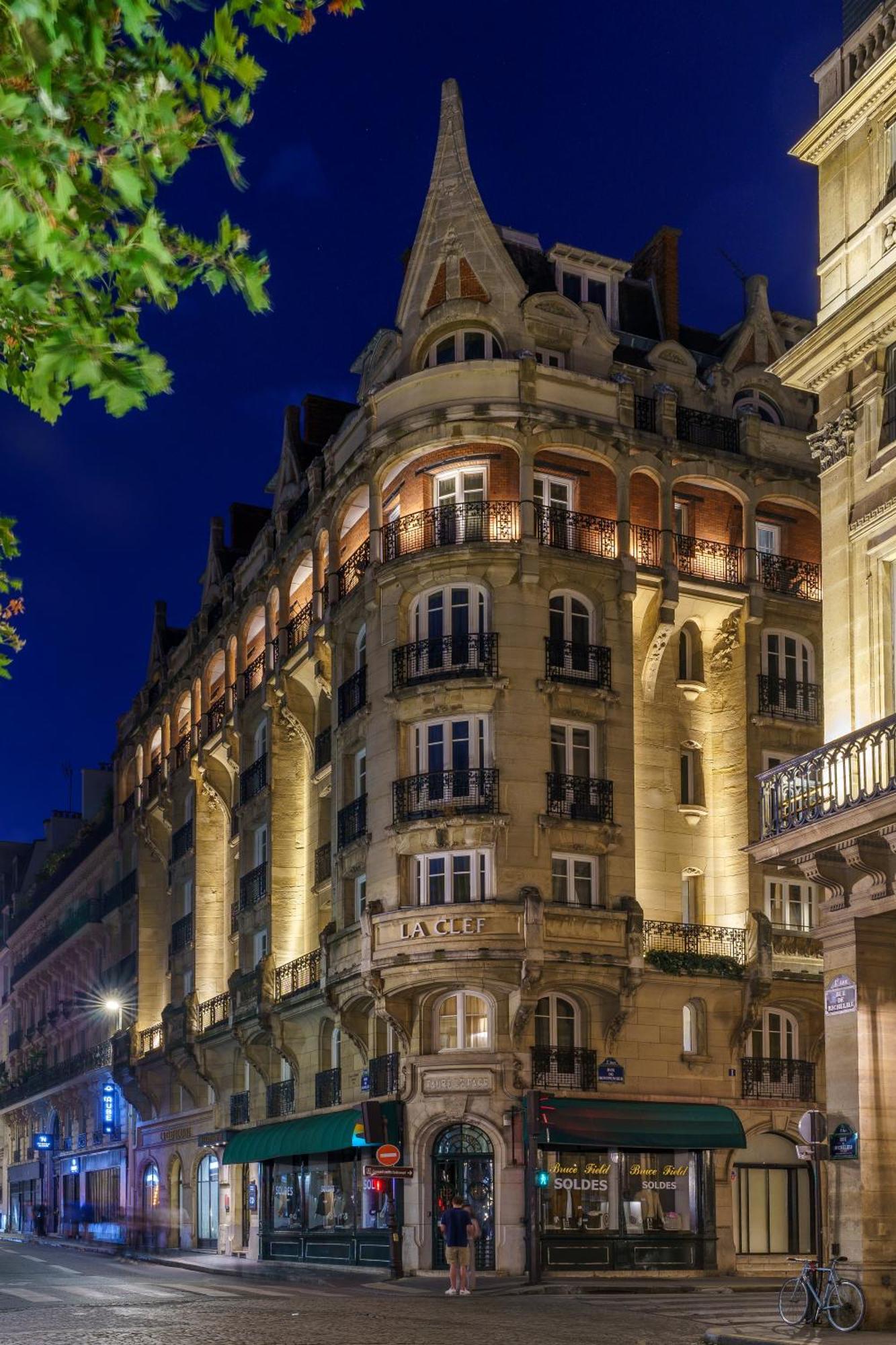 Hotel La Clef Louvre By The Crest Collection Paris