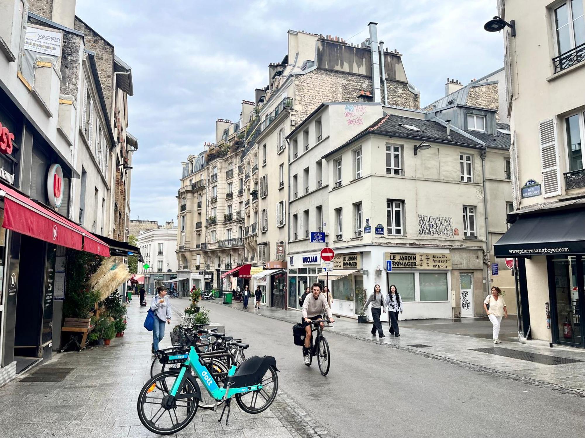 Appartement Petit Agreable Au Coeur Du 11e Arrondissement