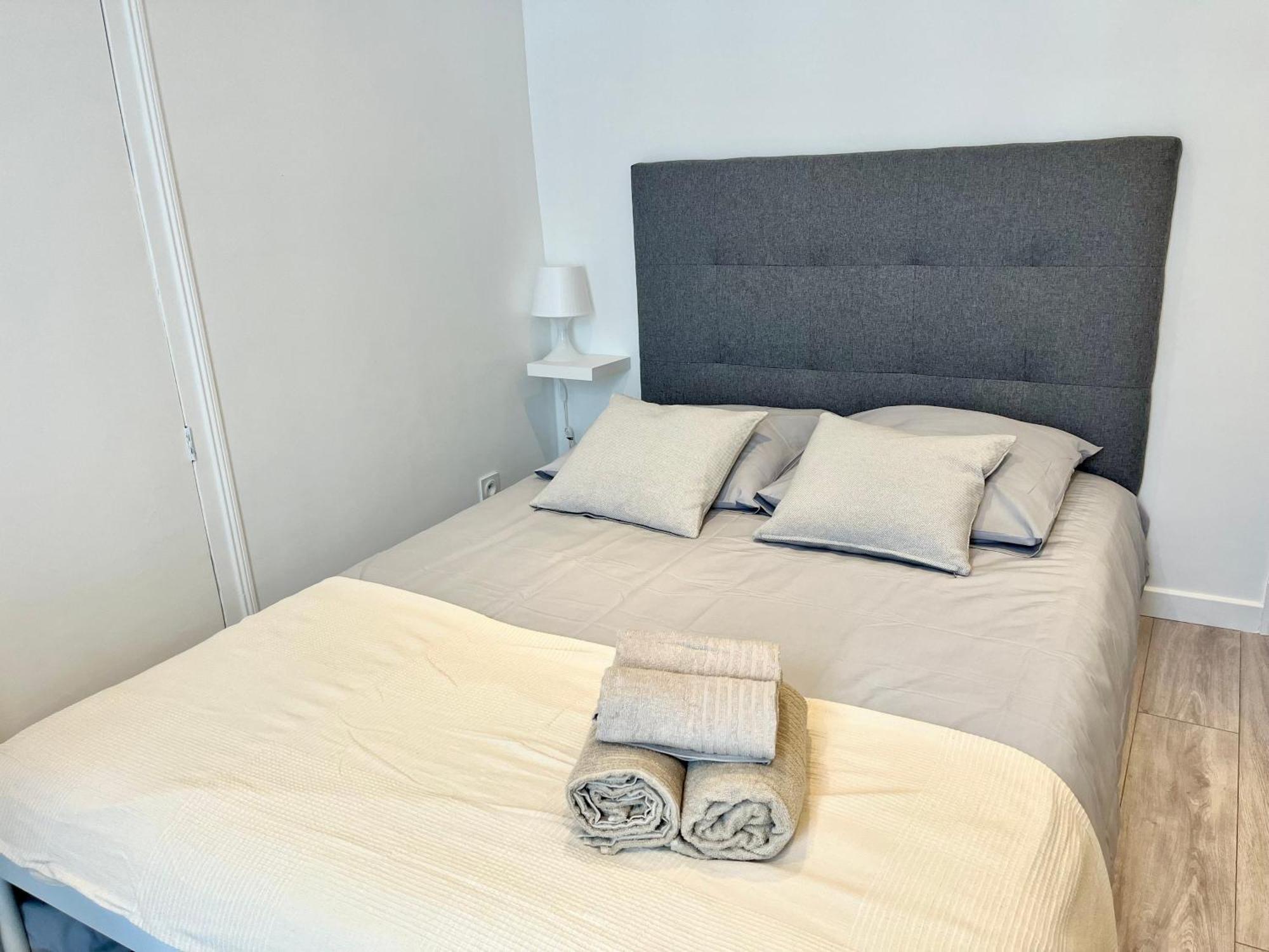 Appartement Petit Agreable Au Coeur Du 11e Arrondissement *