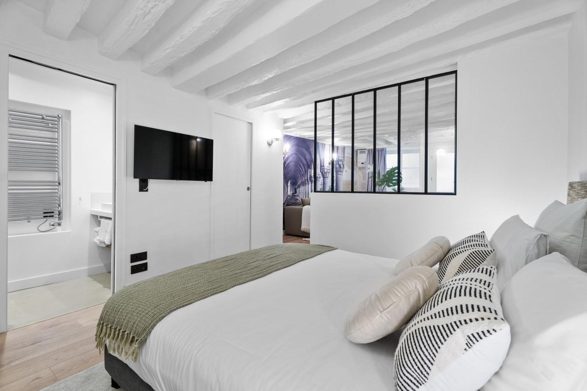 Cosy A 9 Min A Pied De La Cathedrale Notre Dame Apartamento