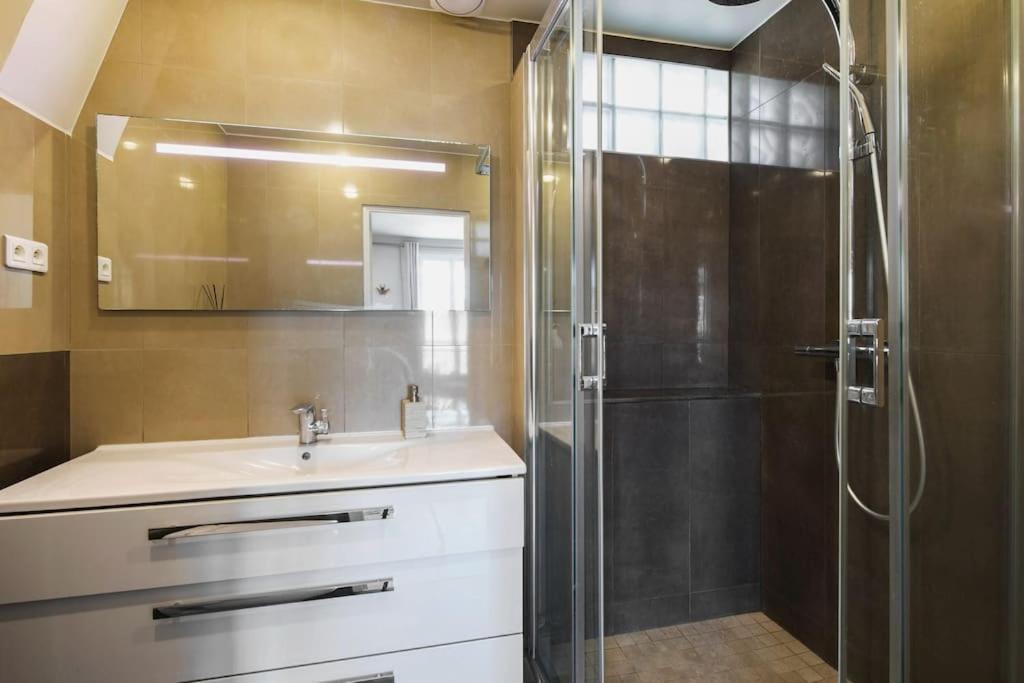 Apartment Geranimus Heart Of Marais Paris