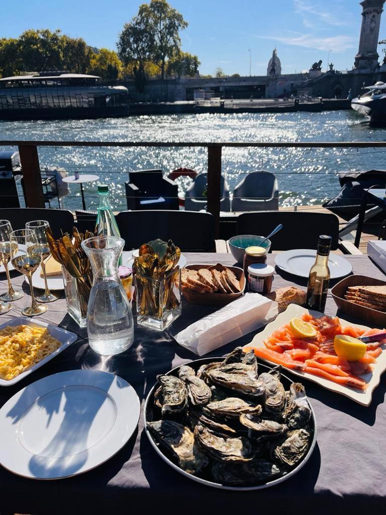 Parisiandaydreamhouseboat Apartamento *