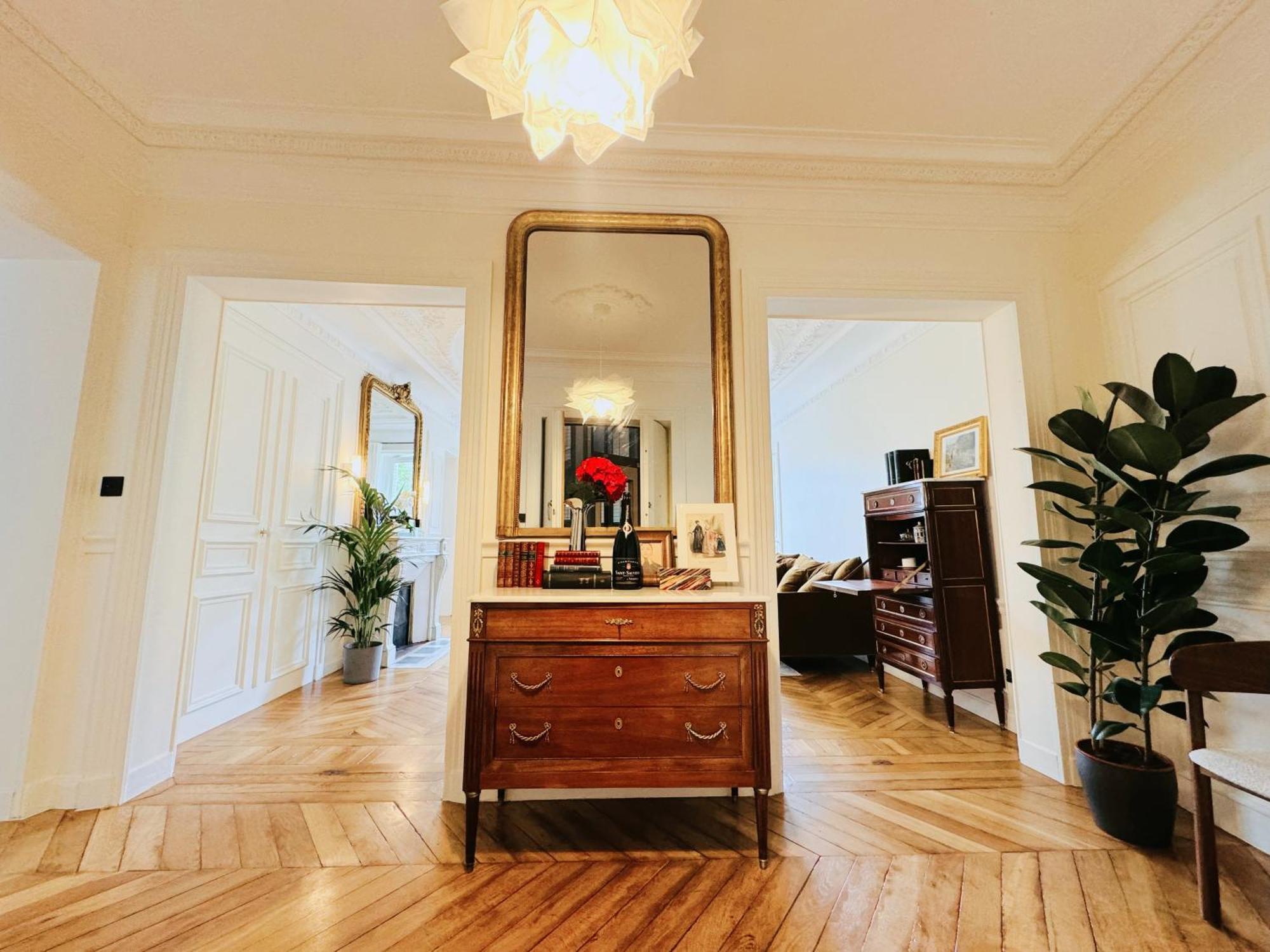 Appartement 3 Bedrooms In Marais *