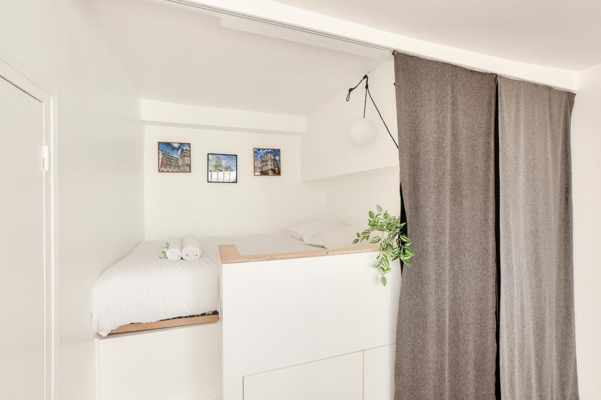 Apartment Bright In The 10arr. - 4 People