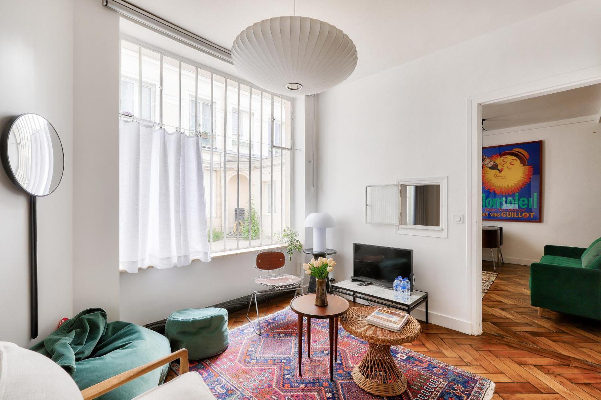 Apartment Bright In The 10arr. - 4 People *